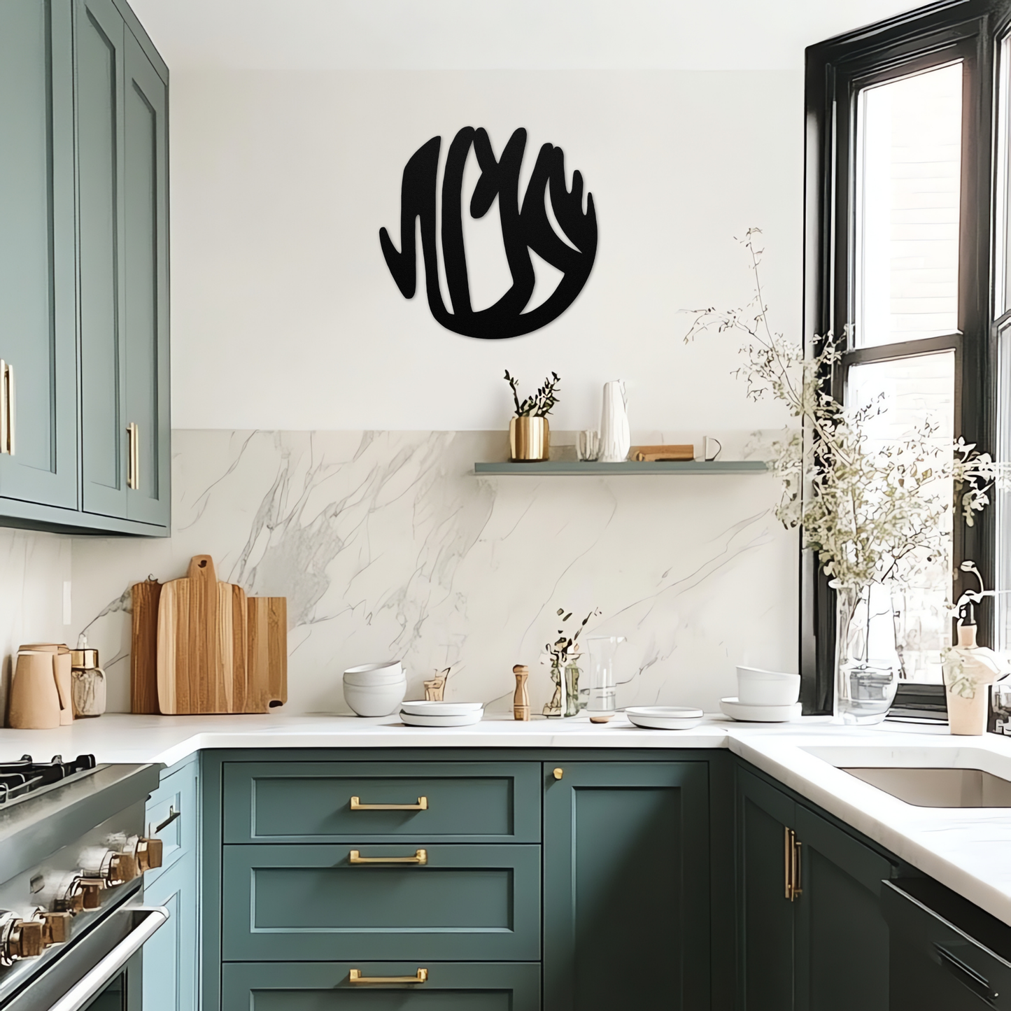 Hebrew metal sign of the word 'Shlemut' - Wholeness from round-concept collection